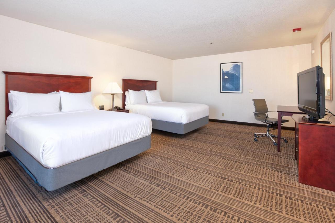 Holiday Inn & Suites Santa Maria By Ihg Exterior foto