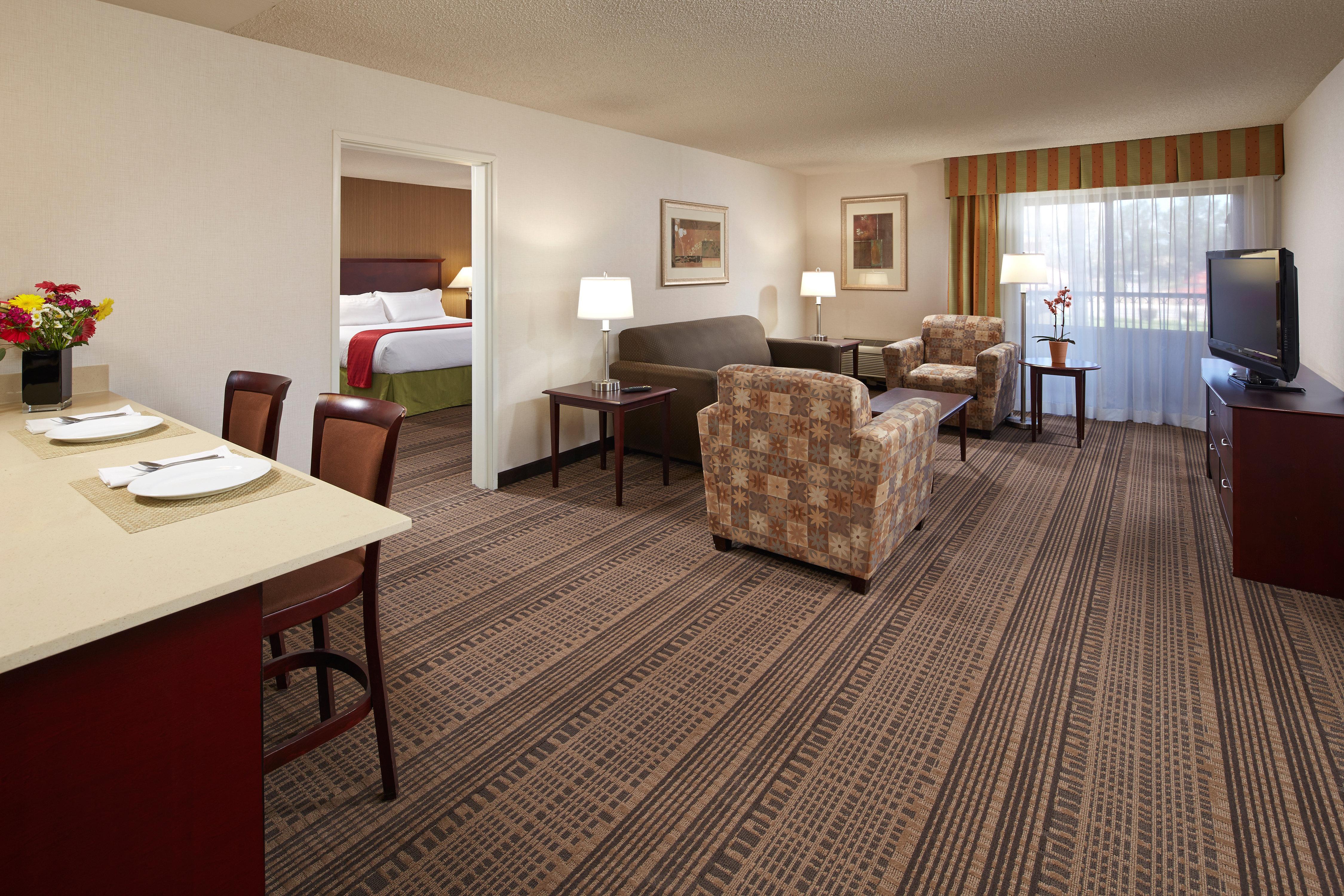 Holiday Inn & Suites Santa Maria By Ihg Exterior foto